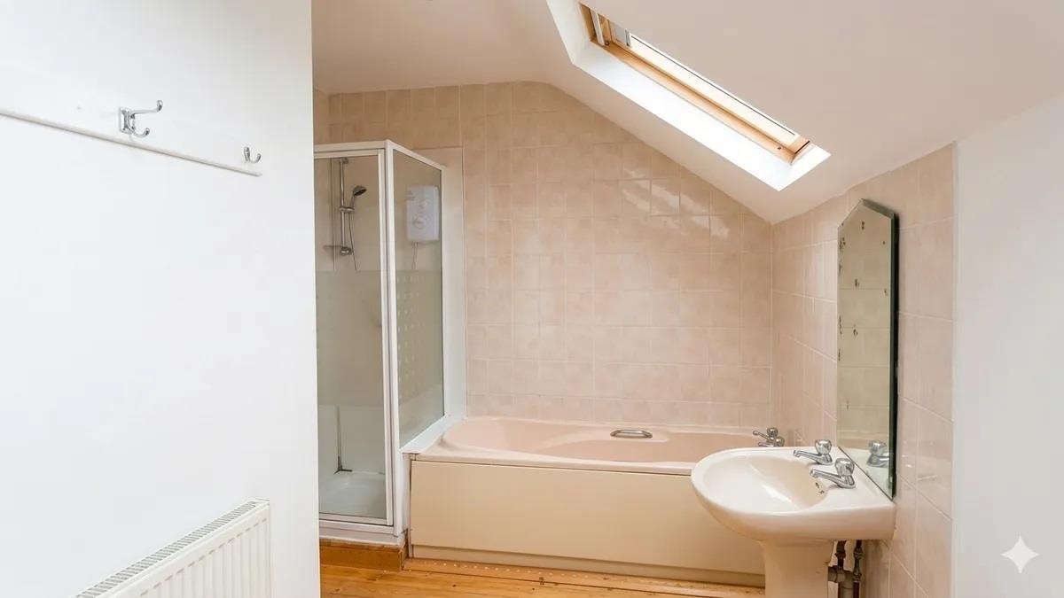 Ashville Grove, Leeds, LS6 1LY